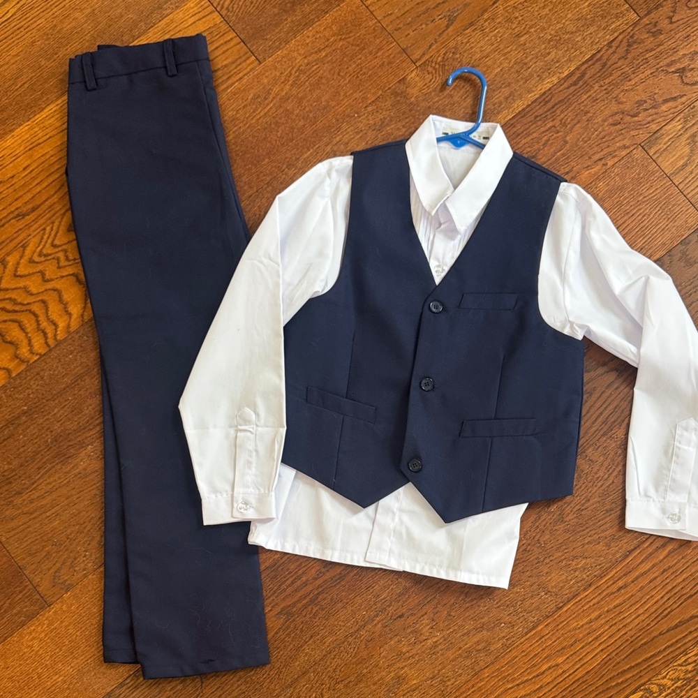 New without tags Boys suit slim fit vest pants dress sets